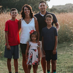 Meet your Posher, Evie